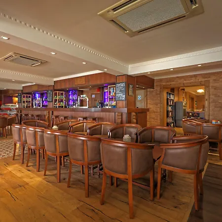 帕拉蒂姆阿拉基玛公寓式酒店