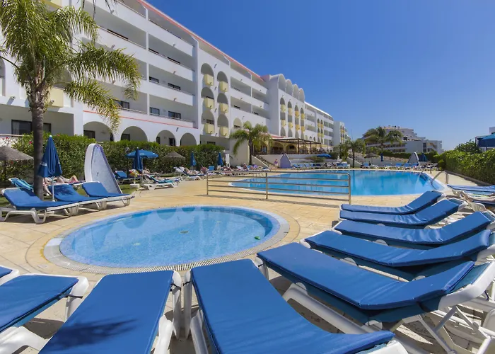 帕拉蒂姆阿拉基玛公寓式酒店 阿尔布费拉